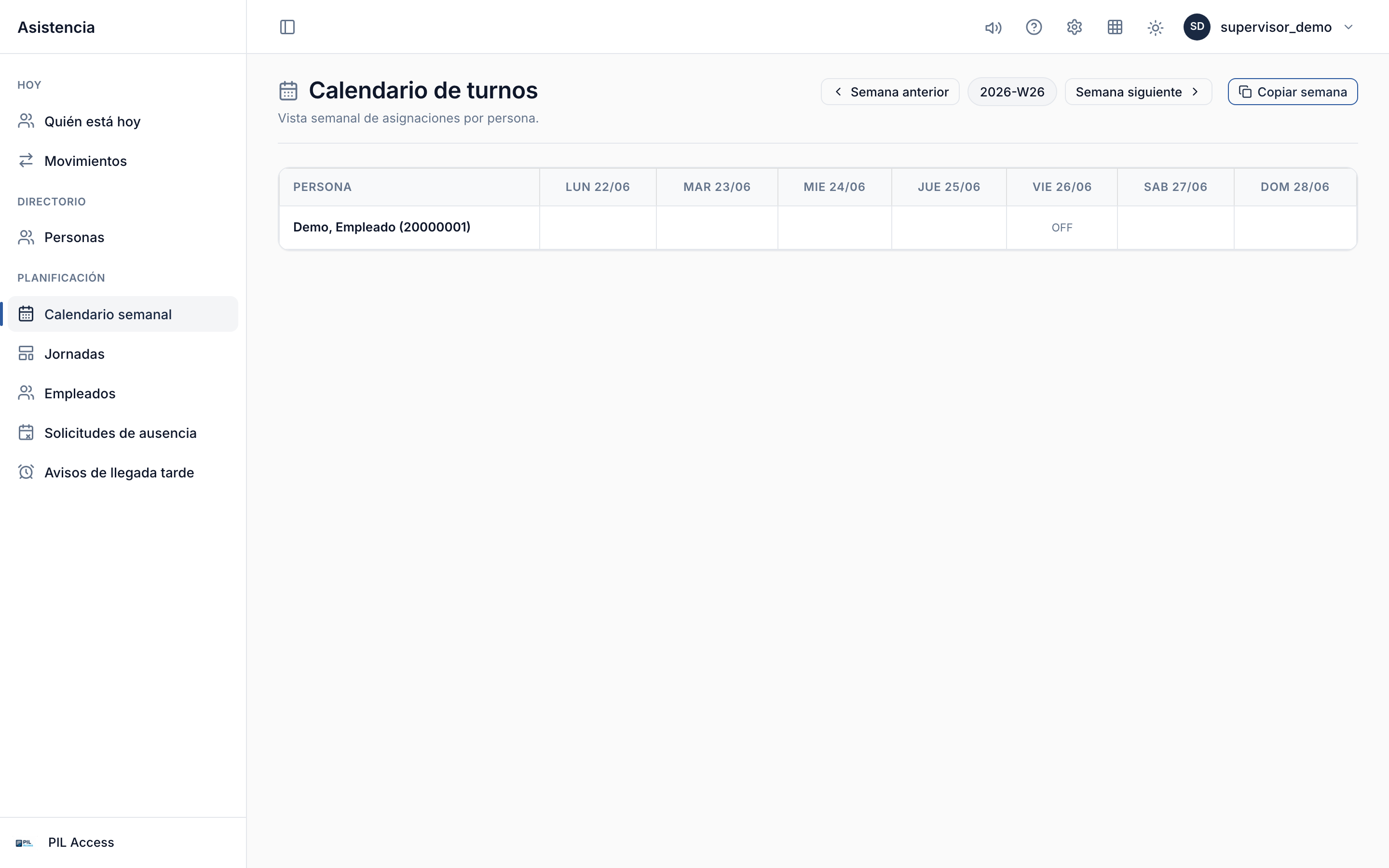 La grilla semanal con un empleado por fila y los siete días en columnas, cada celda pintada con el color de su jornada.