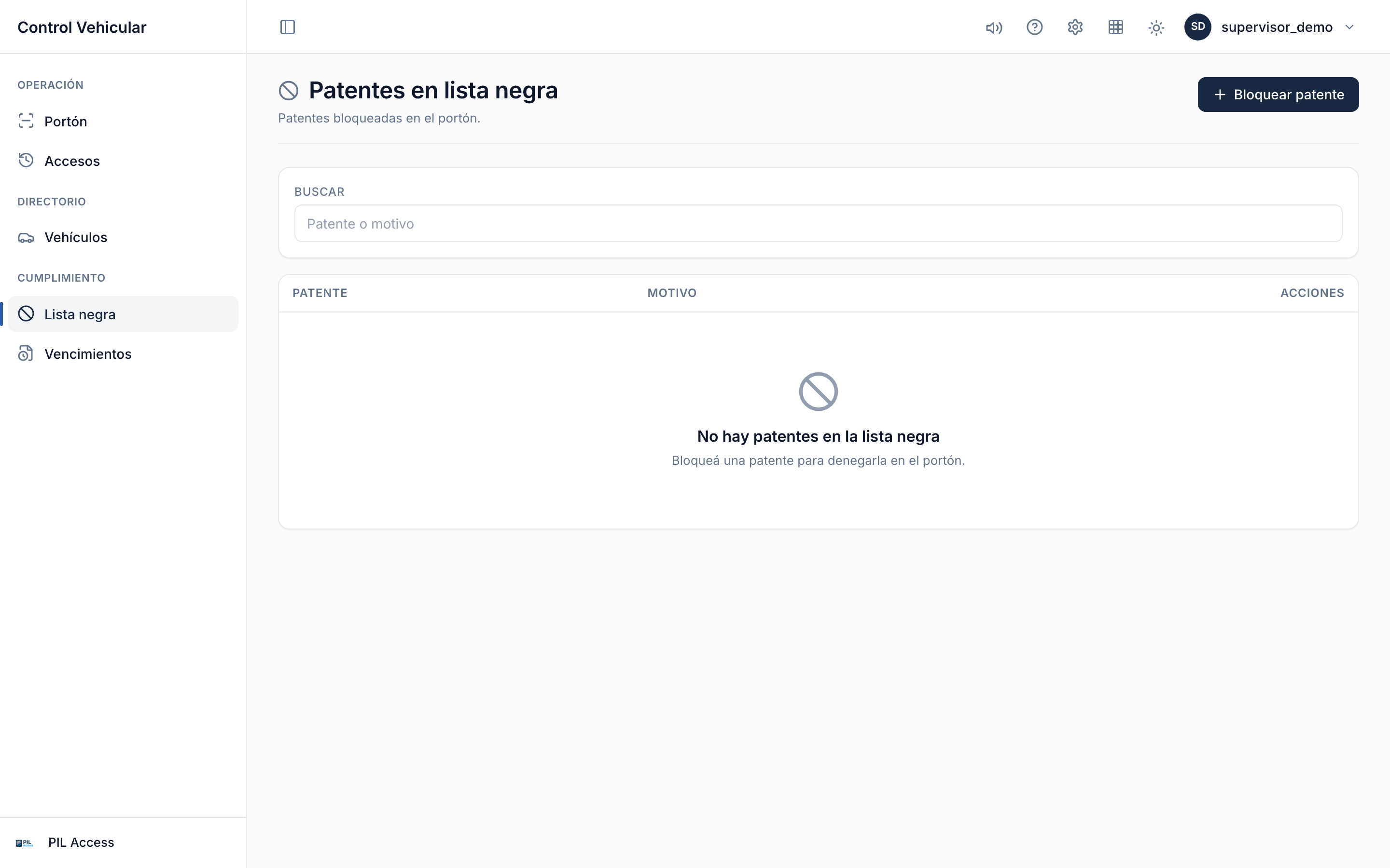 Lista negra — patentes bloqueadas por organización, con su motivo.