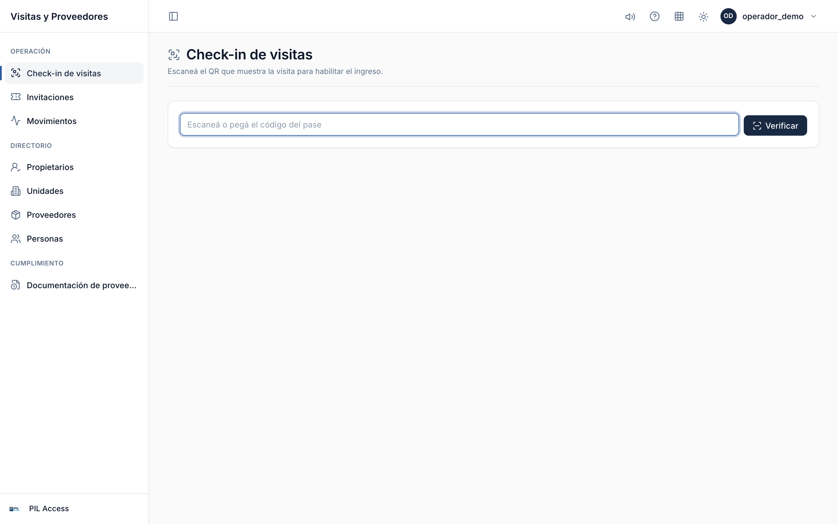 Pantalla de check-in de portería, lista para escanear el QR del pase de la visita.